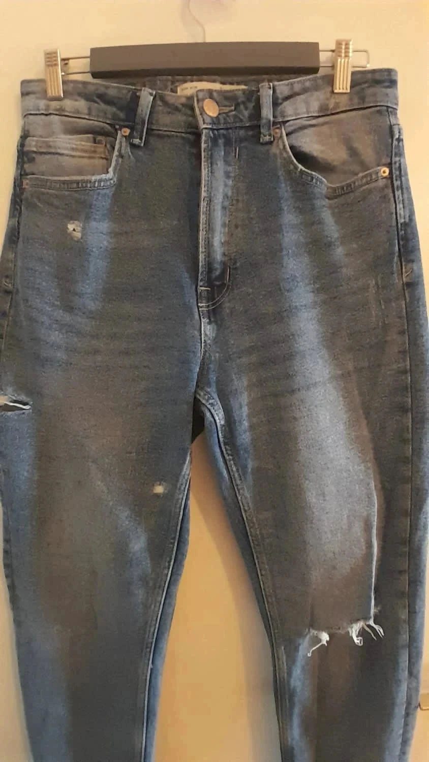 Jeans rasgado, para mulher, tamanho 40, Marca Stradivarius – photo 2